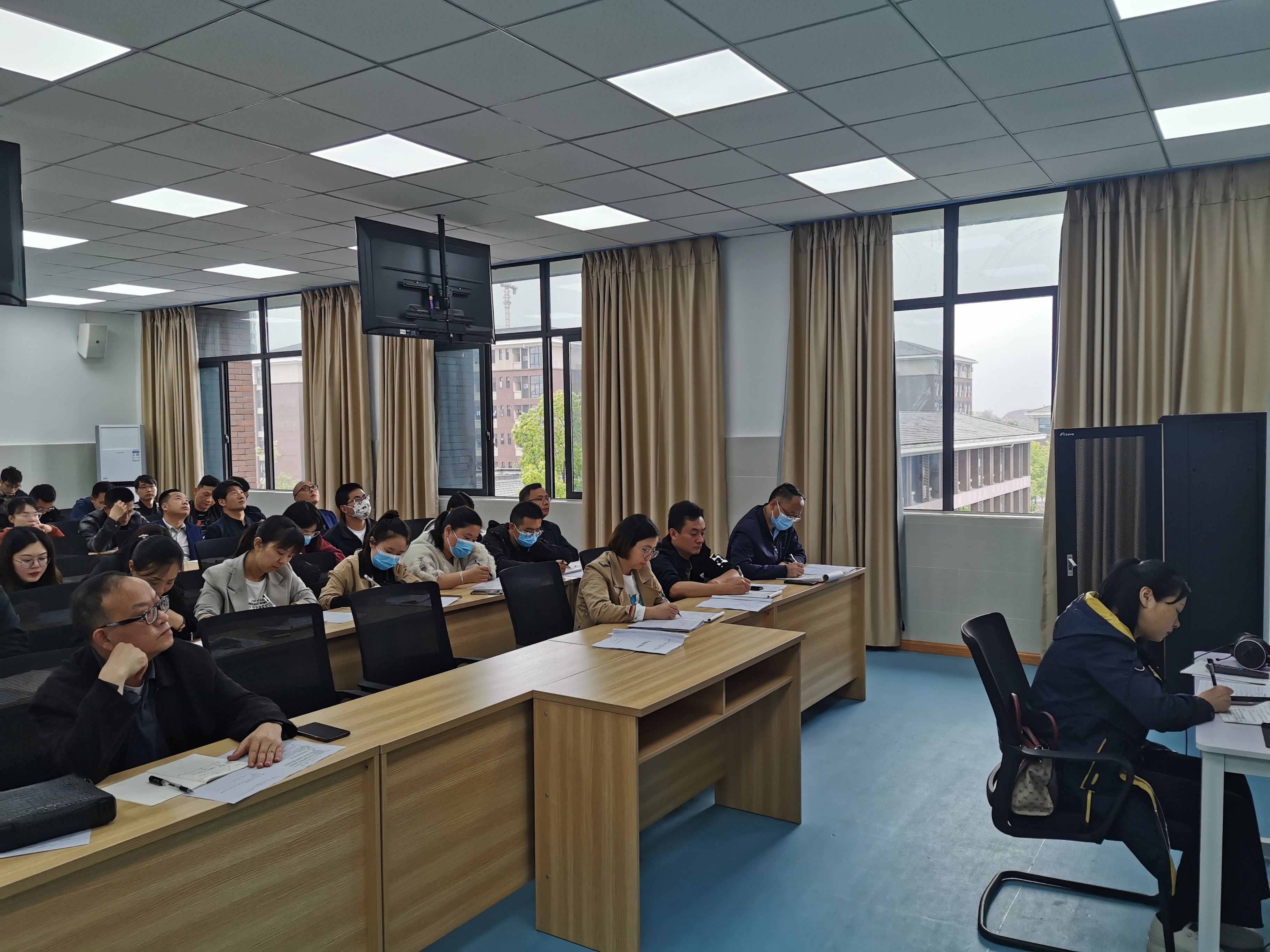 29-数学组（张校等）.jpg